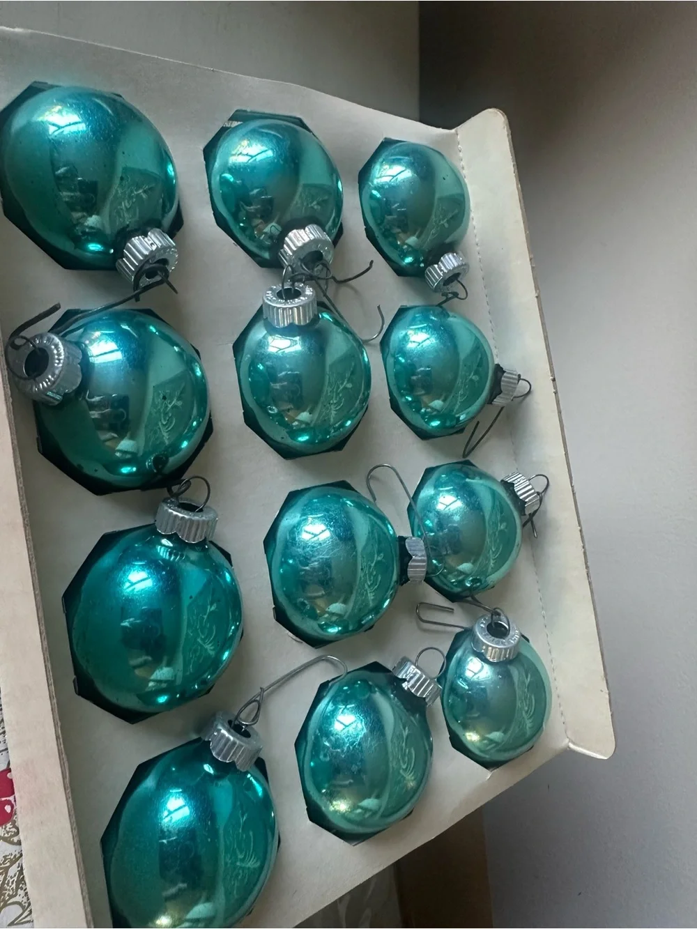 Lot Vintage shiny brite ornaments with boxes teal